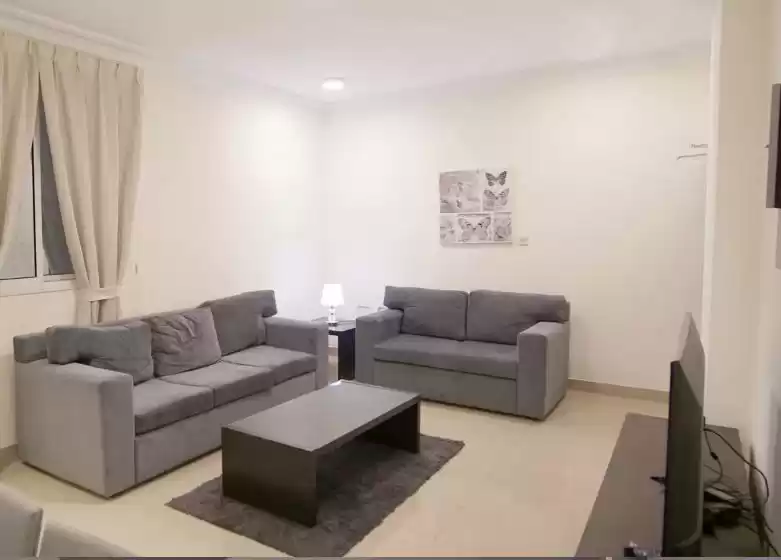 Residential Ready Property 3 Bedrooms F/F Apartment  for rent in Doha #10642 - 1  image 